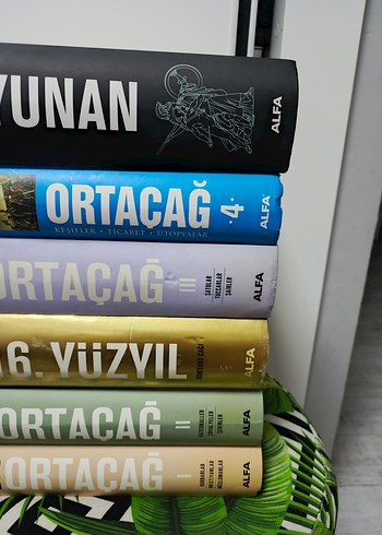 Beden Umberto Eco Seti - 6 Kitap Antik Yunan, Ortaçağ ve 16. Yüzyıl
