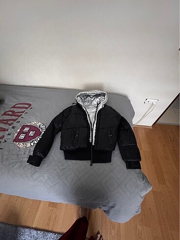 Çift taraflı şişme mont