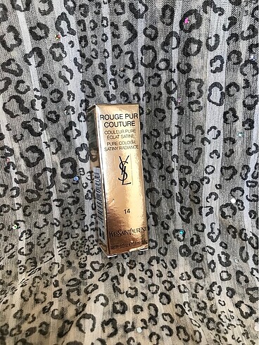 Yves Saint Laurent YSL Rouge Pur Couture 14 rouge feu renk stick ruj