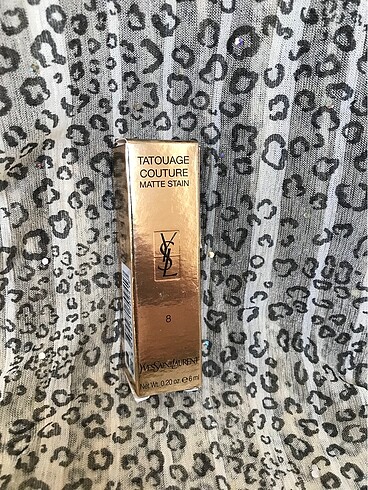 Beden YSL tatouage couture matte stain 8 black red code mat likit ruj