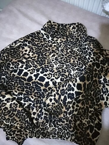 Leopar desenli sweatshirt 