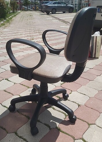 Diğer Sandalye