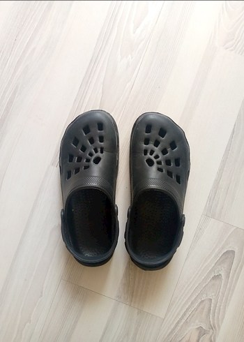 Siyah 38 numara Crocs Terlik
