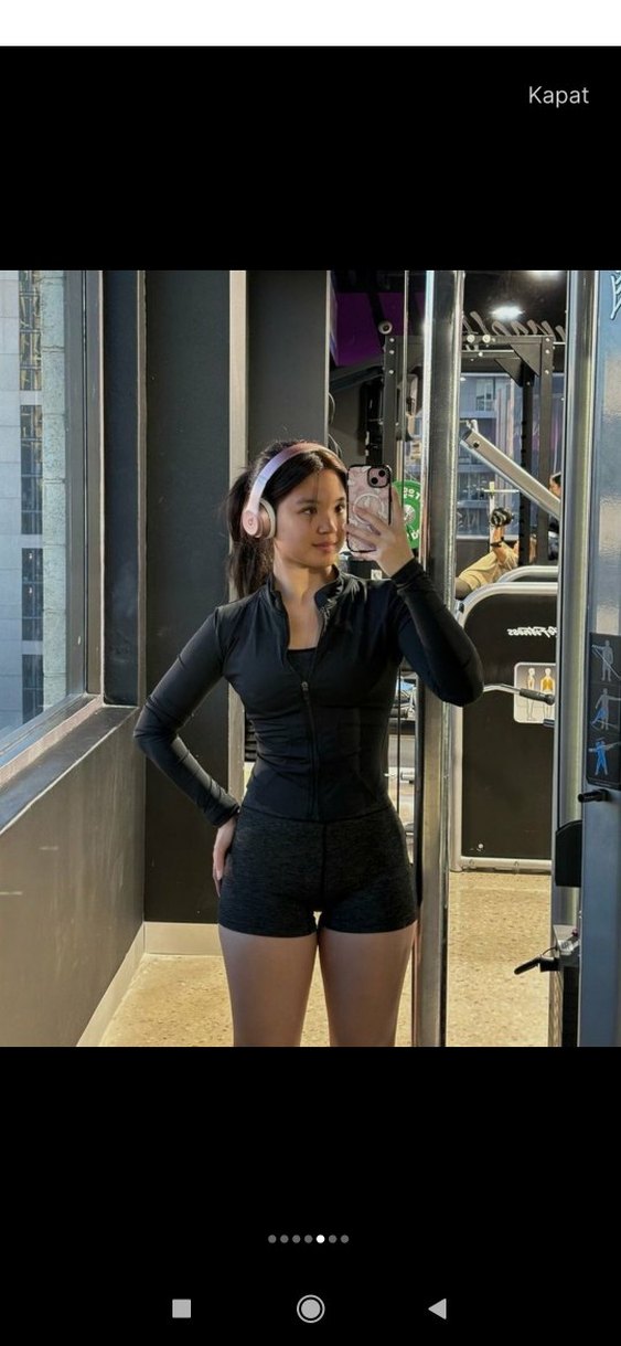 Siyah Uzun Kollu Mini Spor Üst - Görsel 4