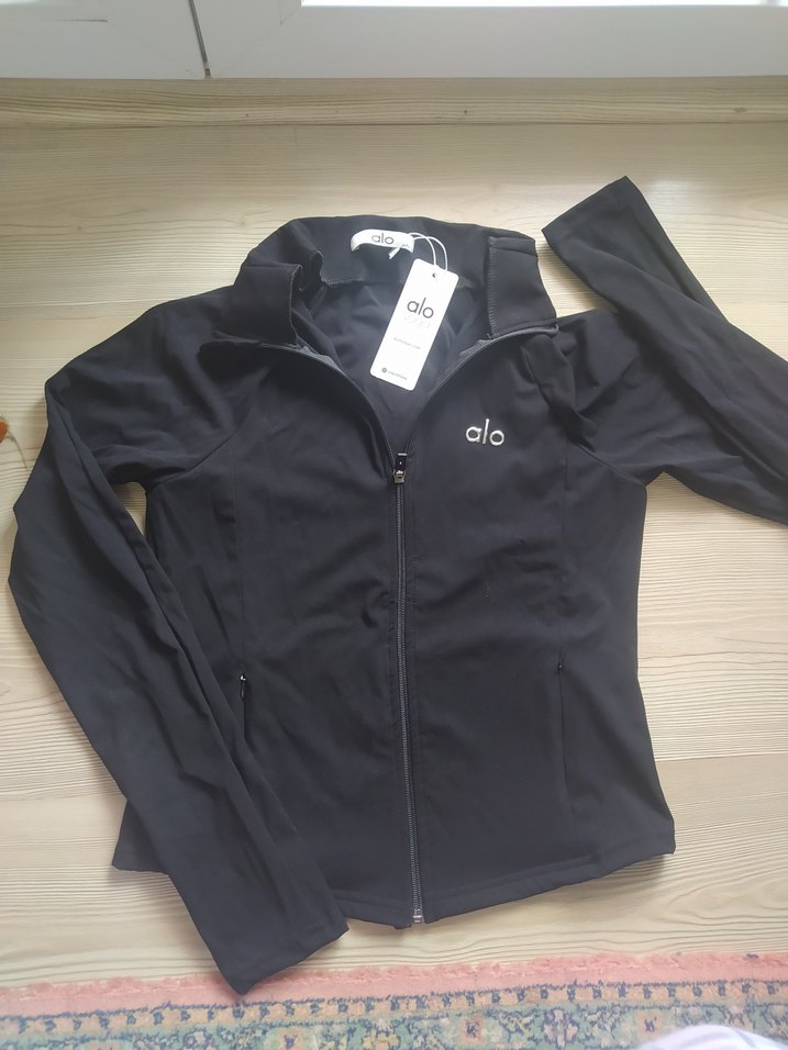 Siyah Uzun Kollu Mini Spor Üst - Görsel 2