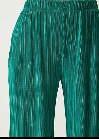 Yeşil Pilili Rahat Kesim Kadın  Pantolon takim - Görsel 4