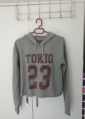 Gri Kapüşonlu Kadın Sweatshirt