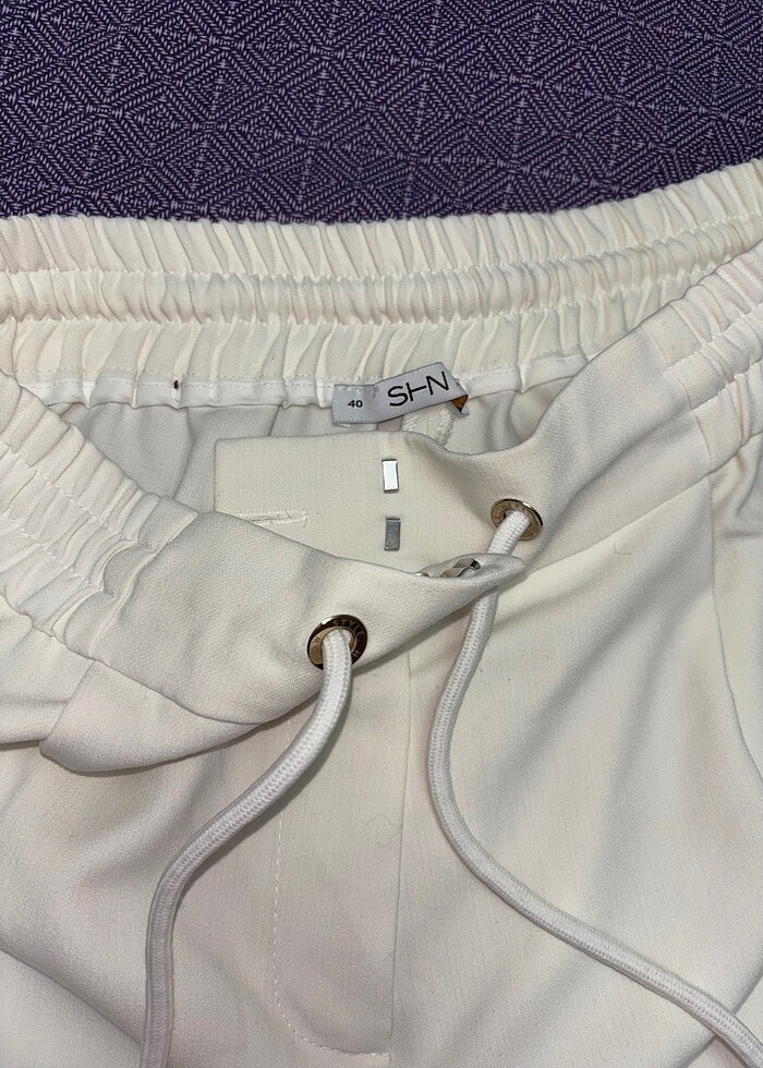 Beyaz pantolon - Görsel 2