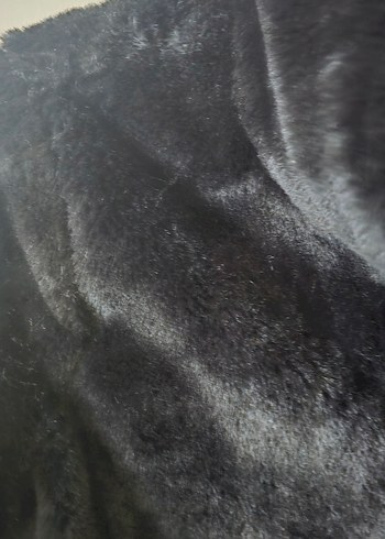 Siyah Yüksek Yakalı Kadın Kürk Mont - Görsel 3