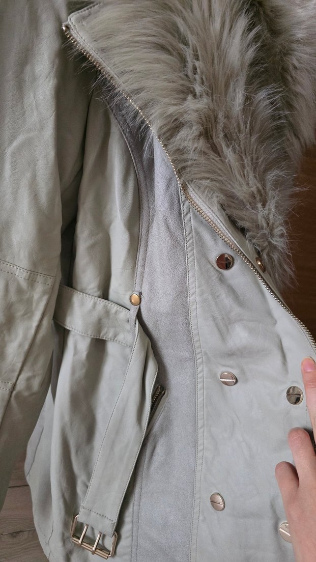 Kürk Detaylı Bej Süet Kadın Ceket - Görsel 3