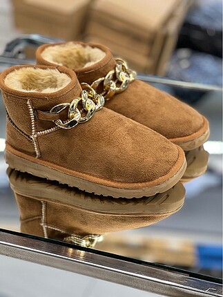 UGG bot