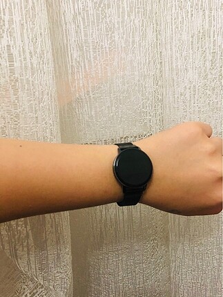  Beden siyah Renk Trendyol Dokunmatik ve mıknatıslı az kullanılmış kol saati