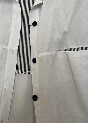 Düğmeli Beyaz Kadın Gömlek - Görsel 3