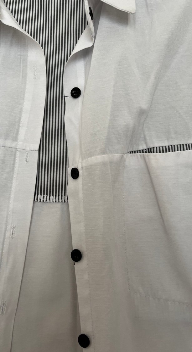 Düğmeli Beyaz Kadın Gömlek - Görsel 3