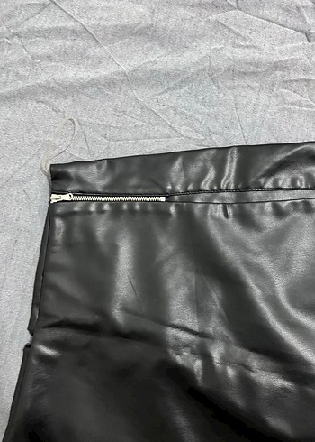 Gri Deri Fermuarlı Kadın Pantolon - Görsel 7