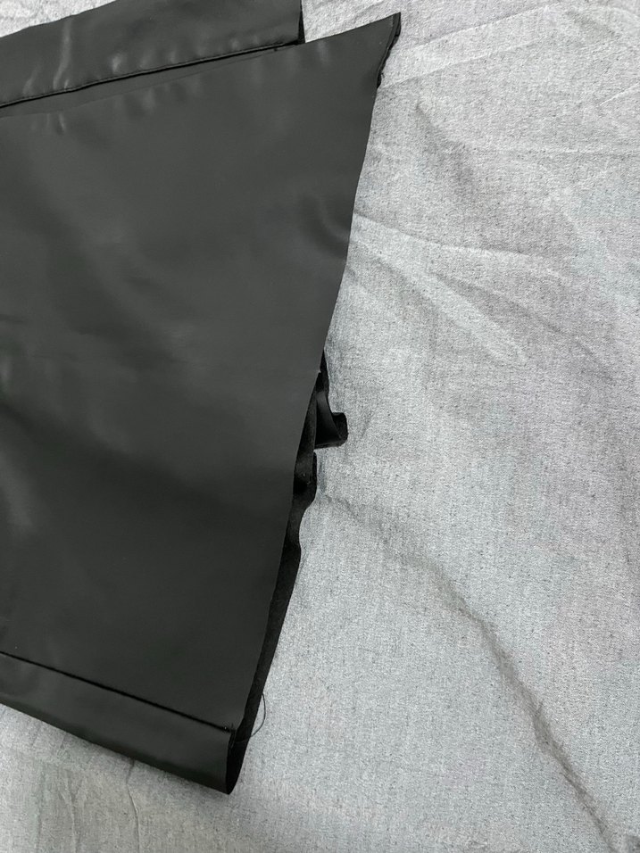 Gri Deri Fermuarlı Kadın Pantolon - Görsel 3