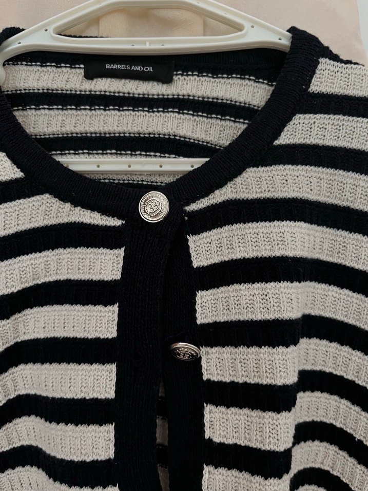 Çizgili Düğmeli Kadın Hırka - Görsel 3