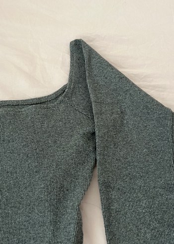 Gri V Yaka Kadın Triko Kazak - Görsel 5