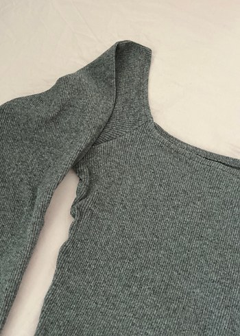 Gri V Yaka Kadın Triko Kazak - Görsel 4