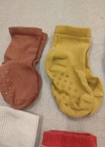 Çocuklar için Çok Renkli Çorap Seti - Görsel 4