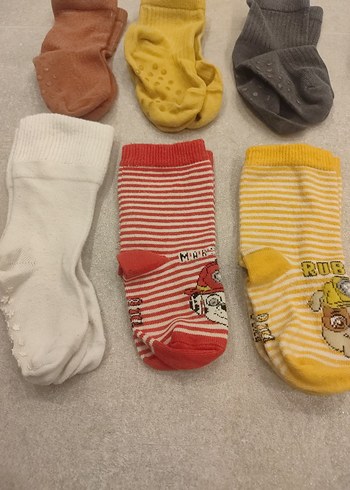 Çocuklar için Çok Renkli Çorap Seti - Görsel 6