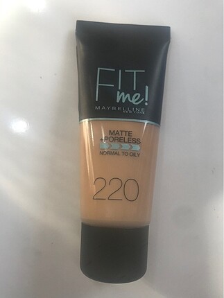 Maybelline Fit Me 220 fondöten