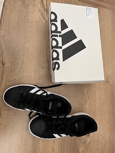 Adidas Court Casual Orjinal Ayakkabı