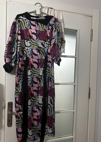 Renkli midi boy Bağcıklı Kadın Elbise - Görsel 2