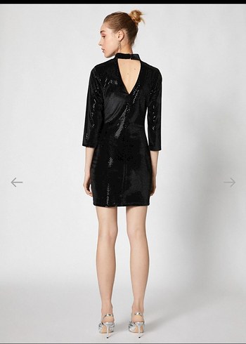 Koton 38 Beden Siyah Parlak Pul Detaylı V Yaka Midi Elbise - Görsel 2