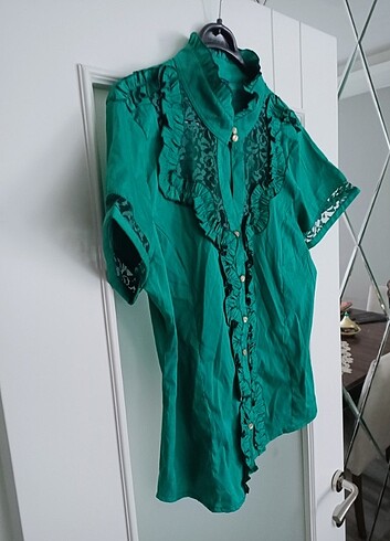 48 Beden yeşil Renk Bella Femme Gömlek 46 ve 48 Beden Bluz 