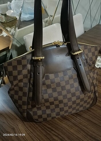 Louis Vuitton MM çanta