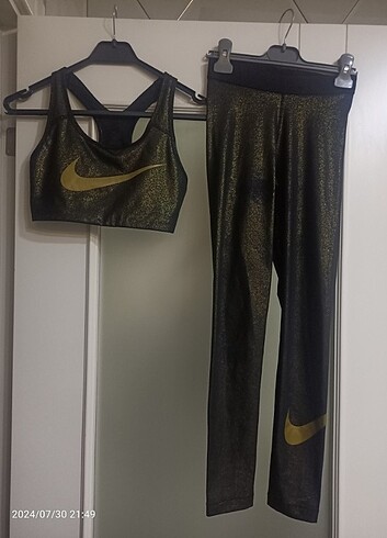 s Beden çeşitli Renk Nike Simli Dri Fit Bra ve Tayt 36 Beden Takım