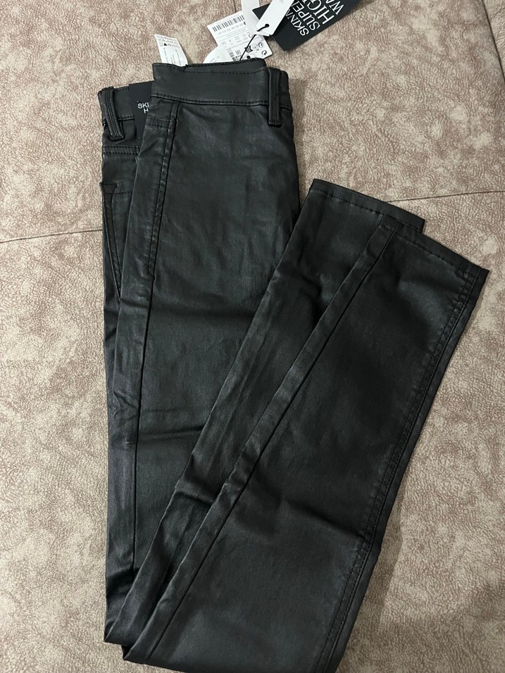 Kadın Siyah Deri Fermuarlı Pantolon - Görsel 4