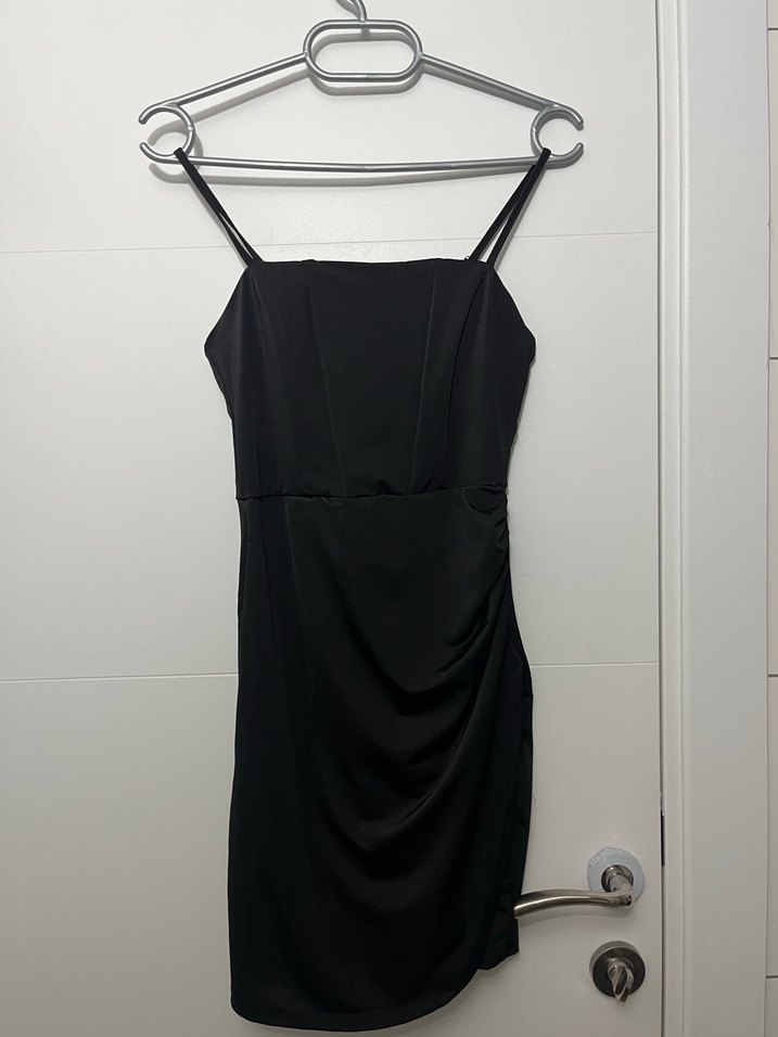 Siyah Drapeli İnce Askılı Midi Elbise - Görsel 2