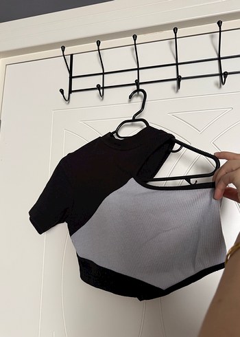 Yüksek Yakalı, Kısa Kesim, Gri Crop Top - Görsel 2