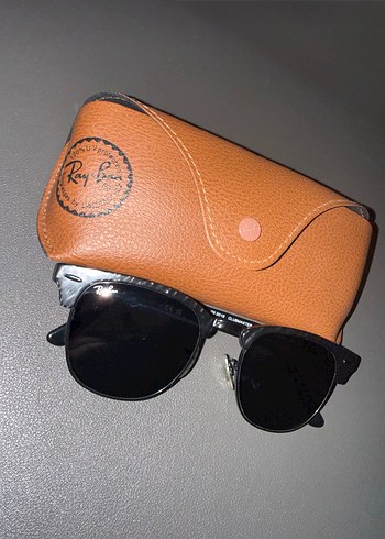 Ray Ban