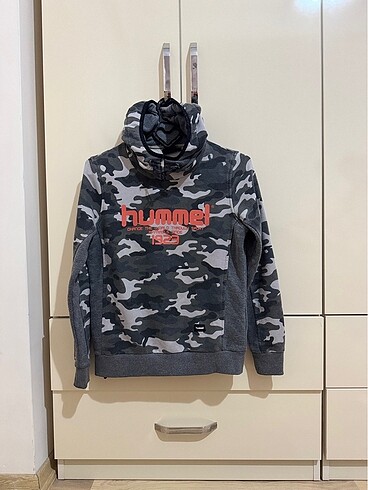 Hummel Kadın kamuflaj desen sweatshirt