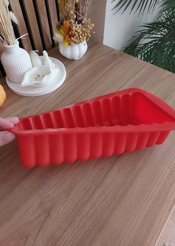  Beden Kırmızı Silikon Kek Kalıbı