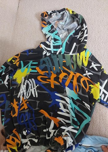 Renkli Baskılı Kapüşonlu Erkek Sweatshirt - Görsel 2