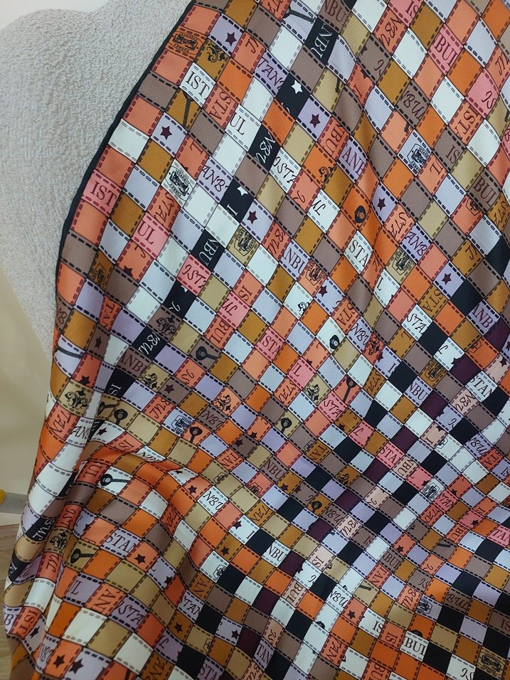 cacharel tivil ipek eşarp - Görsel 5