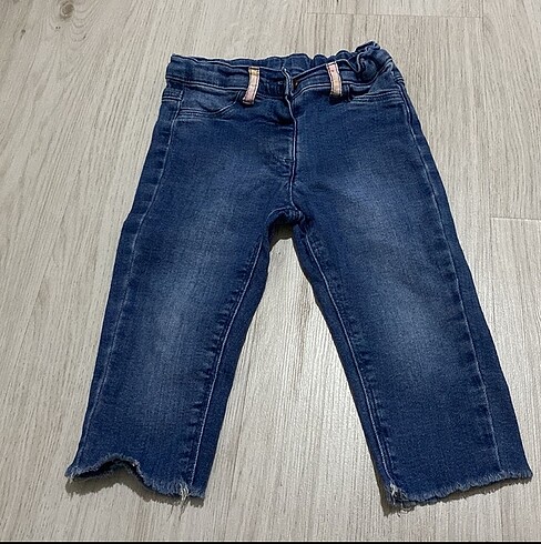 Pantolon ve diğerleri