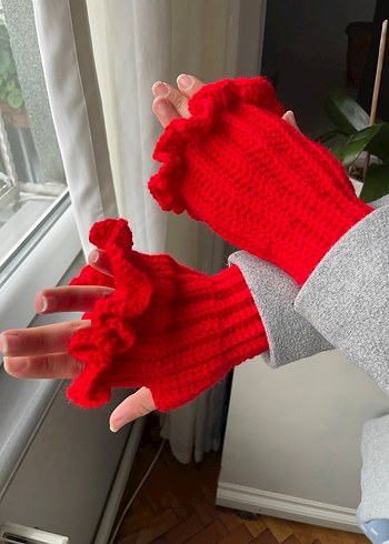 Kırmızı Fırfırlı Kadın Örgü Eldiven - Görsel 3