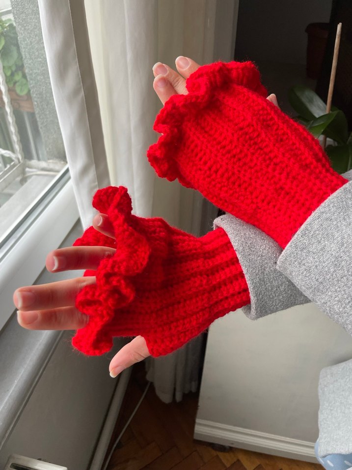 Kırmızı Fırfırlı Kadın Örgü Eldiven - Görsel 4