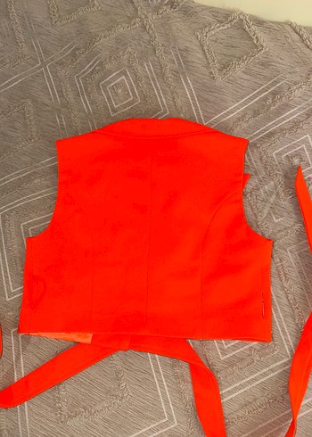 Turuncu Kemerli Kolsuz Mini Yelek - Görsel 3