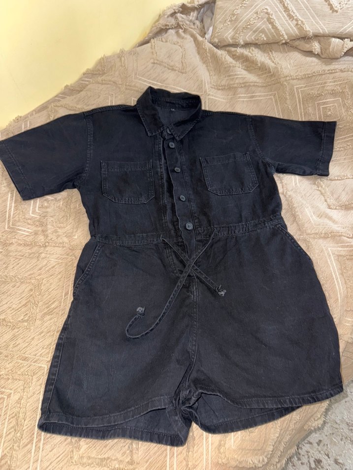 Düğmeli Siyah Denim Kısa Tulum - Görsel 3