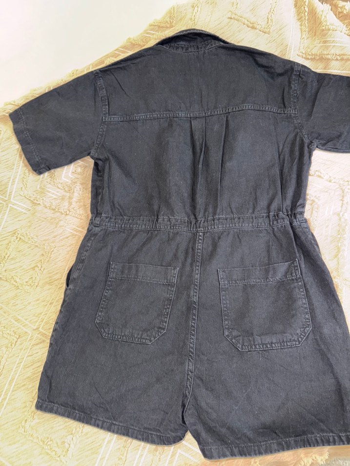 Düğmeli Siyah Denim Kısa Tulum - Görsel 5