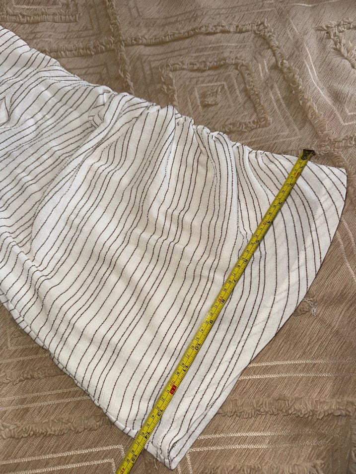 Çizgili Beyaz Keten Askılı Midi Elbise - Görsel 5