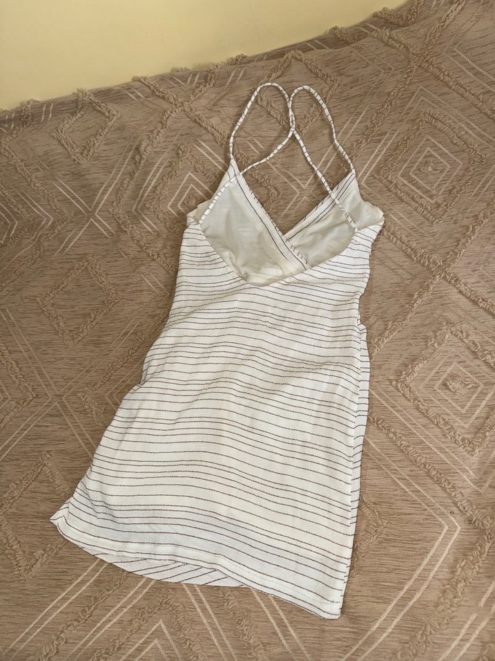 Çizgili Beyaz Keten Askılı Midi Elbise - Görsel 2