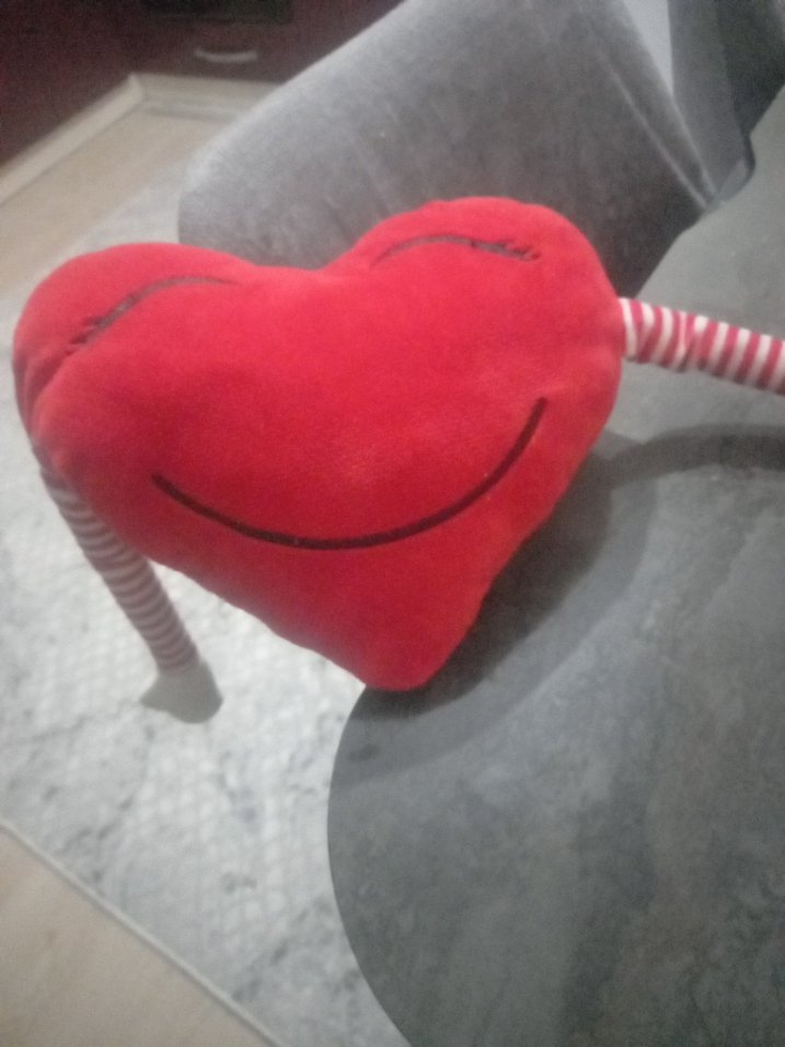 Kırmızı Kalp Figürlü Peluş Oyuncak - Görsel 2