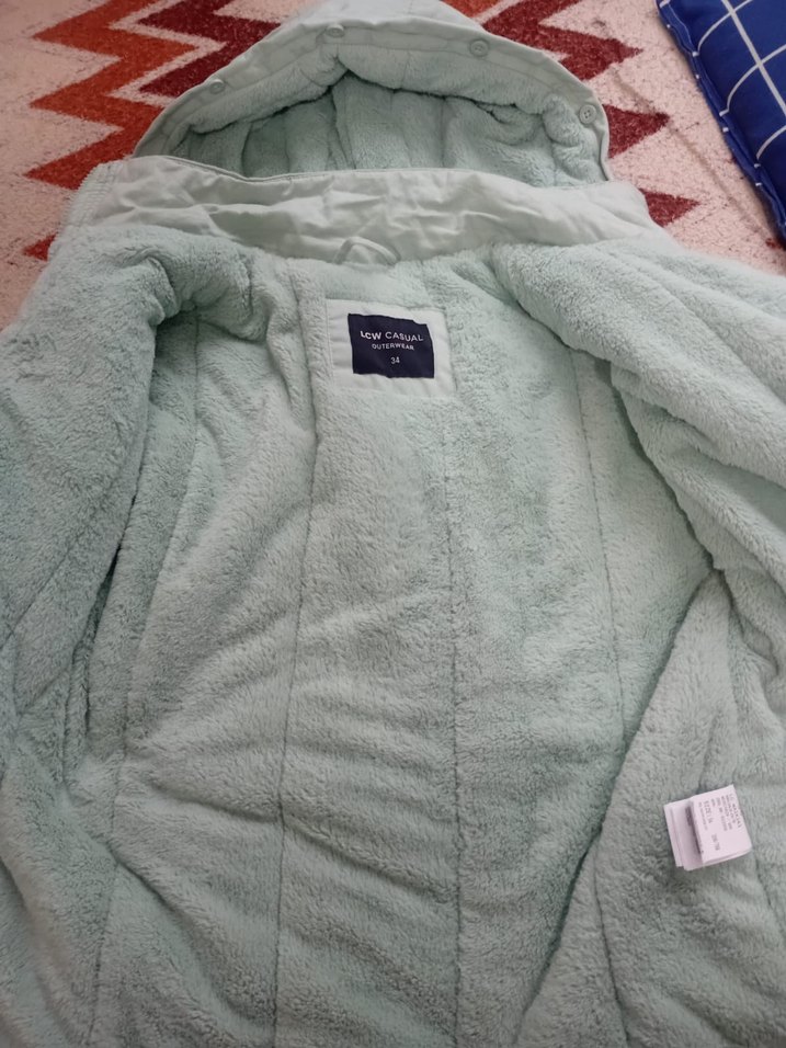 su yeşili Kapüşonlu Düğmeli çocuk Kışlık Mont - Görsel 3